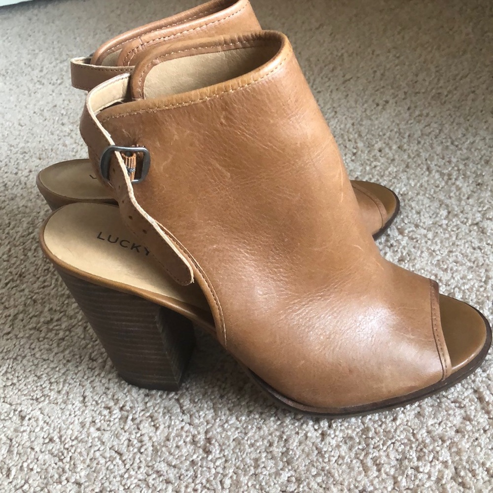 Lucky Brand Lisza Leather Peep toe Shooties 8.5M